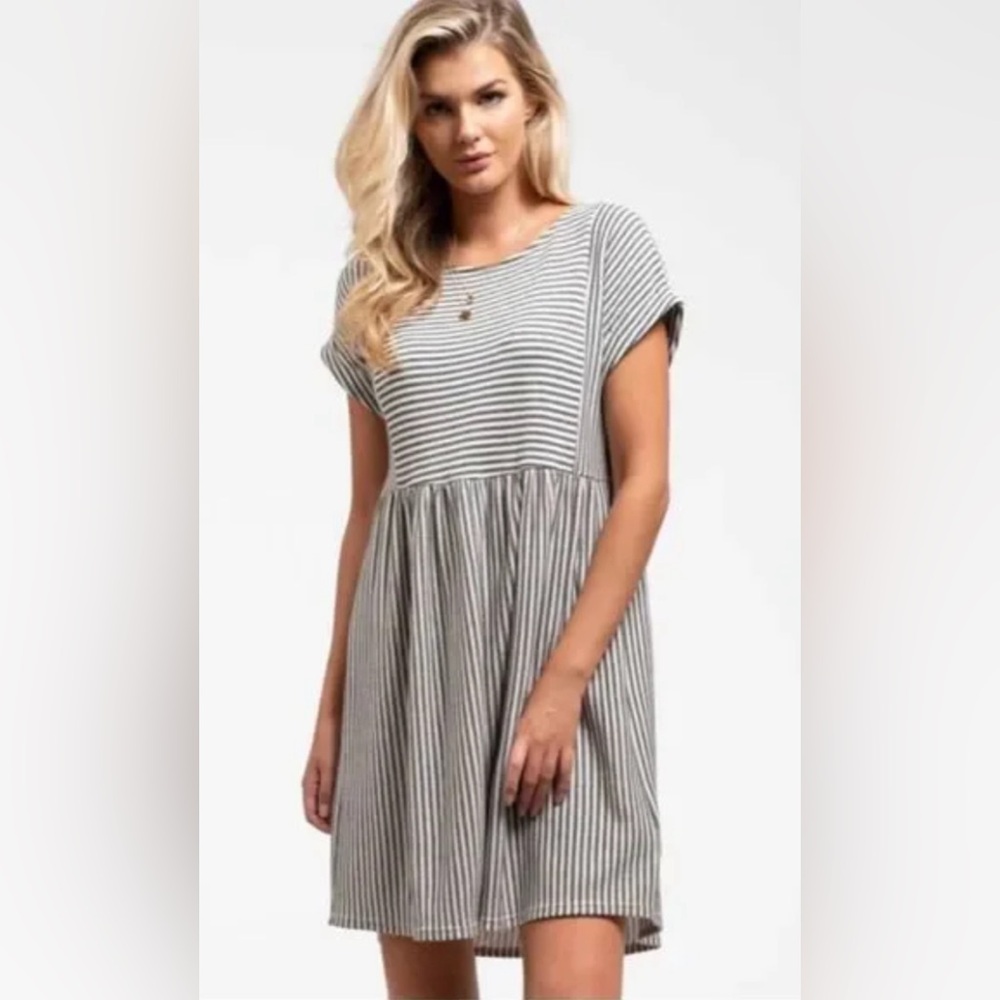 Melloday Nordstrom's Cream & Burgendy
Striped‎ Short Sleeve Knit Dress
